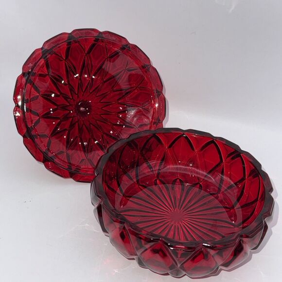 Godinger Hershey’s Kisses Crystal Red Candy Dish Bowl Display Gift - Picture 4 of 7